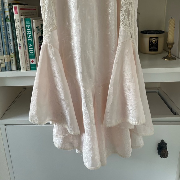VINTAGE Pink Lace Night Gown - Picture 3 of 6